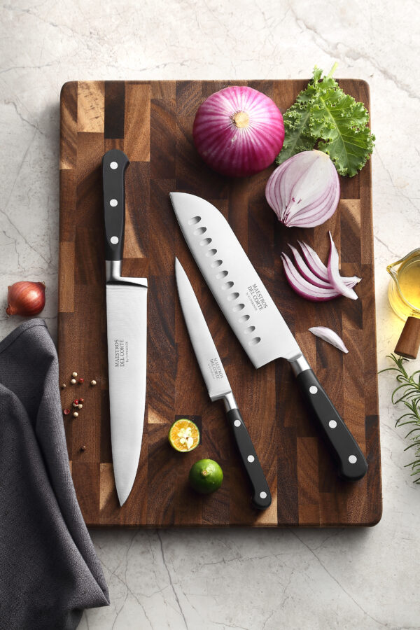 Maestros del Corte by CUPERINOX - Set de Cuchillos Profesionales de Cocina 3 Piezas | Chef 20 cm, Santoku 18 cm y Universal 13 cm | Acero Inoxidable de Alta Precisión | Mango Ergonómico y Equilibrado